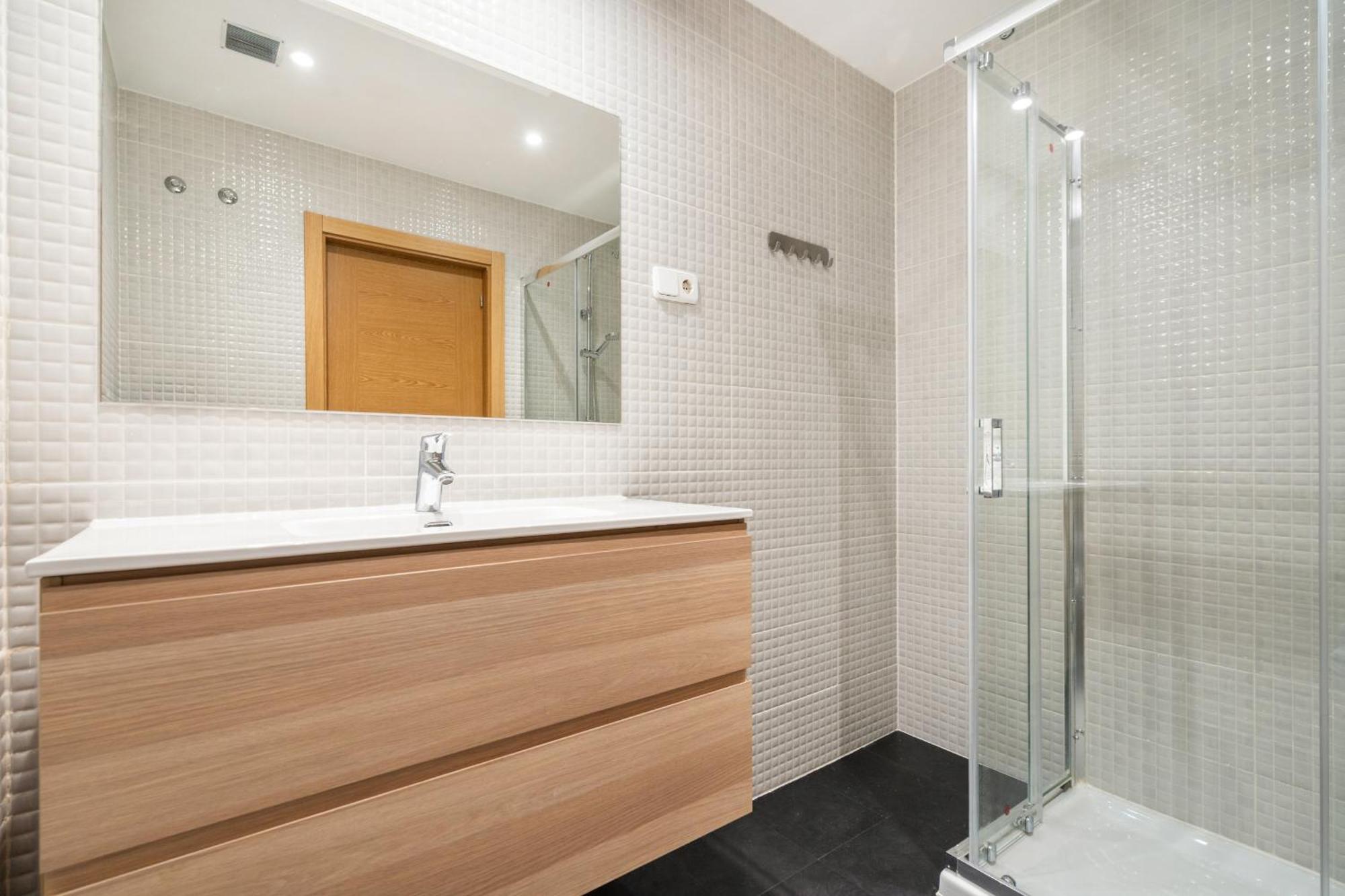 Apartamento En La Avenida De La Albufera Alquiler Temporal Madrid Exteriér fotografie