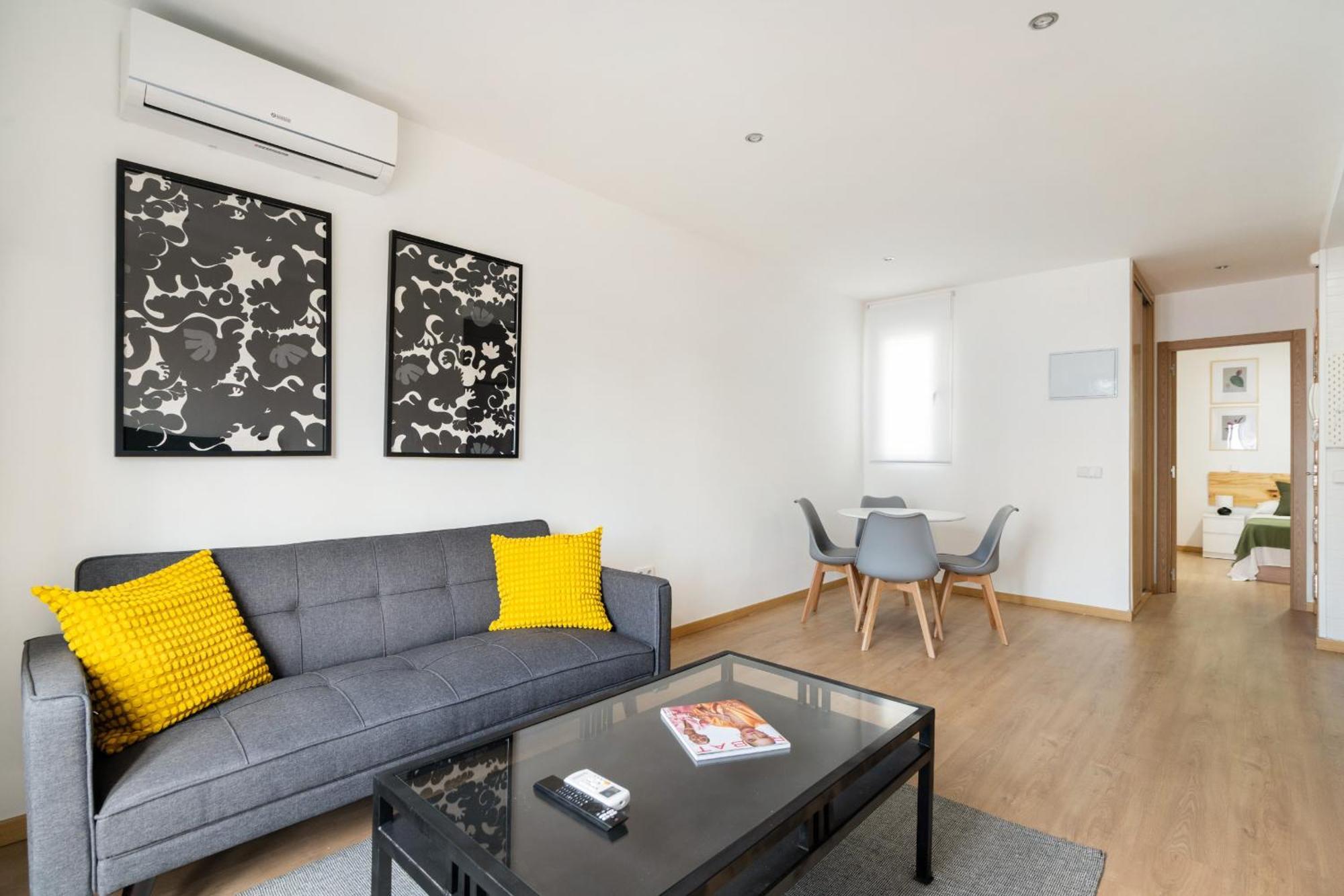 Apartamento En La Avenida De La Albufera Alquiler Temporal Madrid Exteriér fotografie